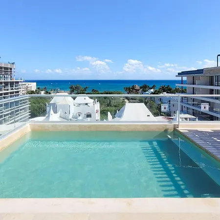 Oceanview Rooftop Pool Balcony Steps To Beach